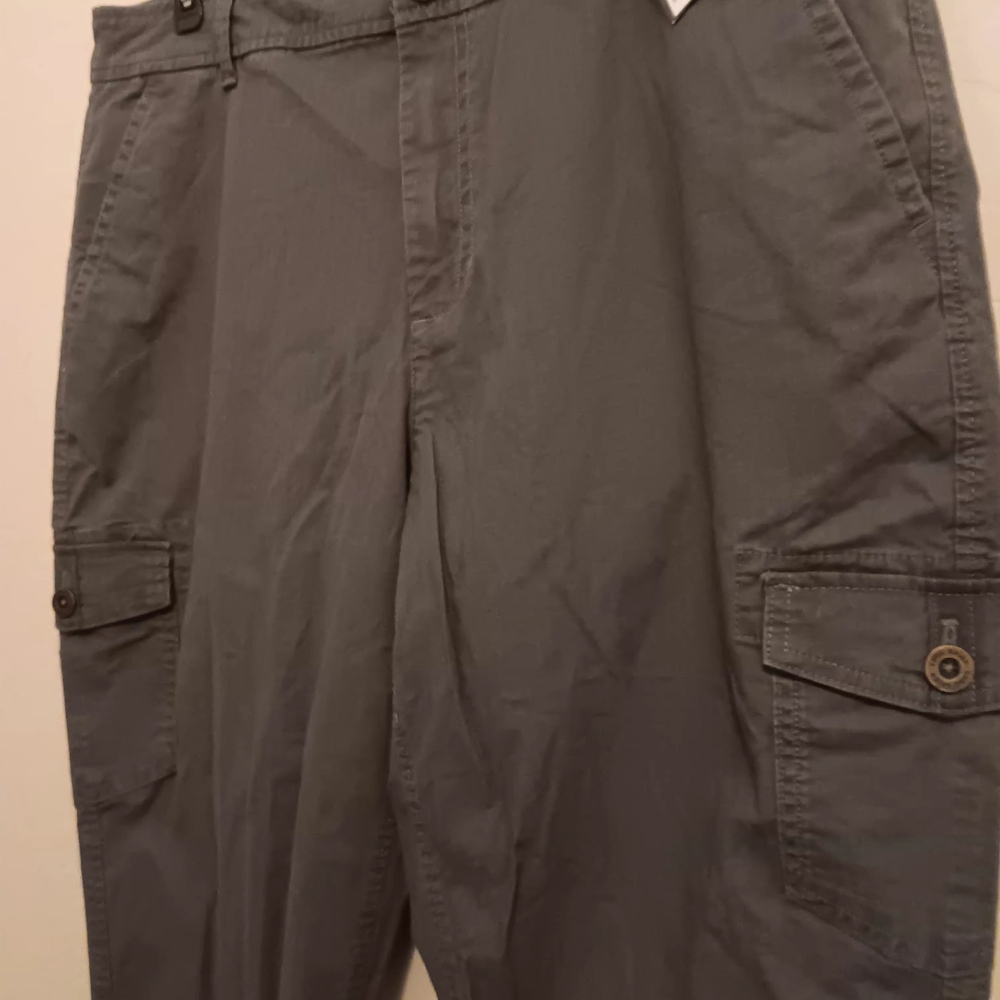 Eddie Bauer pants Women's Sz Tall 16 Capri Stretch, Adventurer, Green, NWT $75 - Picture 5 of 8